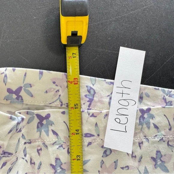 Jachs Girlfriend White Floral Shorts - Picture 6 of 10